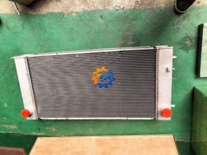 หม้อน้ำไฮดรอลิก SH210-5 สำหรับรถขุด อะไหล่เครื่องจักรก่อสร้าง - Product Image 4