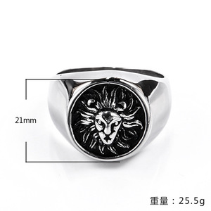 Anello da Uomo con <span class=keywords><strong>Testa</strong></span> di <span class=keywords><strong>Leone</strong></span> Fornito dalla Fabbrica, Stili Popolari Intagliati, Forme Geometriche, Anello di Fidanzamento in Acciaio Inossidabile 316L Dorato - Product Image 2