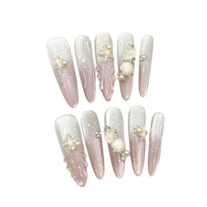 <span class=keywords><strong>Unghie</strong></span> Finte Lunghe a Bara Fatte a Mano, Glitter Argento Rosa Ombré, Conchiglie <span class=keywords><strong>e</strong></span> Stelle Marine 3D Scolpite, <span class=keywords><strong>Unghie</strong></span> di Lusso con Perle da Sirena - Product Image 1