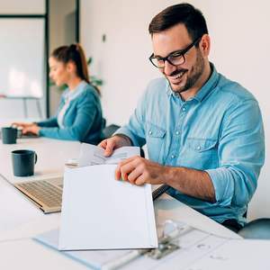 Sobres Rígidos Impresos Personalizados al por Mayor de Fábrica, Sobres de Cartón Duro con Logotipo Impreso, Sobres Rígidos para Envíos - Product Image 6