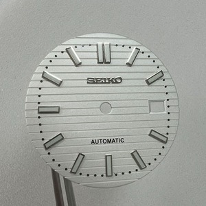 Montre de luxe à mouvement mécanique NH35 avec cadran métallique de 30,5 mm, accessoires et cadran PP adaptés - Product Image 3