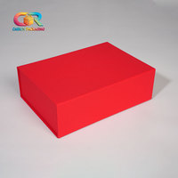 Boîtes d'emballage de bougies en carton rigide rouge écologiques de luxe avec fermeture magnétique et finition mate pour les cadeaux de Noël