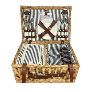 Natural Willow Wicker Picnic Storage Basket Waterproof 4 Person Set Picnic Basket With Lid