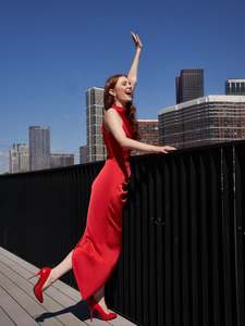 Ruolai BD018 Sexy abiti da sera in raso <span class=keywords><strong>rosso</strong></span> sirenetta con scollo all'americana drappeggiato 2025 semplici abiti da damigella d'onore - Product Image 2