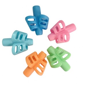 Poignée de stylo en silicone souple pour enfants, correcteur de posture d'écriture, accessoire de papeterie pour étudiants, fourni par l'usine - Product Image 2