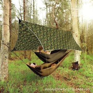 Lona Woqi 365x300 mm, Verde Militar, Nailon Impermeable, Refugio para Acampar al Aire Libre, Forma Cuadrada, para Uso con Hamaca o Tienda de Campaña - Product Image 1