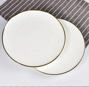 Assiettes en Céramique Blanches de Chine, Tailles Variées (6, 8, 10, 12 Pouces), Bord Doré, Vente en Gros - Product Image 3