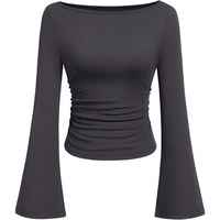 T-shirt personnalisé 2026 style européen et américain pour femme, col bateau uni, manches évasées, coupe ajustée, plissé, amincissant, manches longues, en stock