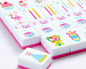 Pink Birthday Themed Acrylic American Mahjong Set for Party <b>Entertainment</b>, Factory Customizable - Product Image 4