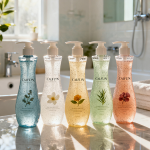 Sabun Mandi Pengelupas Botani dengan Ekstrak Tumbuhan Alami, Partikel Scrub Lembut, Melembapkan & Menyegarkan - Product Image 3