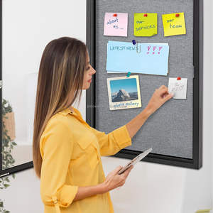 กระดานข่าวปิดล้อม KBW 24 "X 36" ประตูเดียวพร้อมกุญแจล็อคเพื่อความปลอดภัยทนทานและติดตั้งง่ายสำหรับสำนักงานโรงเรียน - Product Image 5