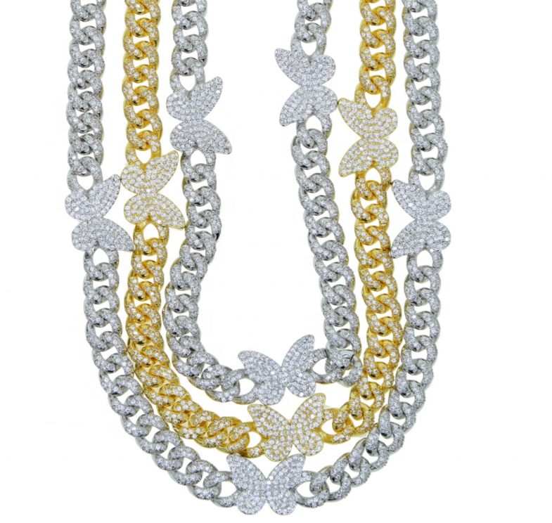 Collana con farfalla in oro 14K, collana con ciondolo a forma di