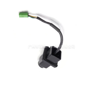 Cámara de marcha atrás 01728219 para coches Geely, resolución 480x600, visión nocturna, señal de vídeo estándar, fuente de alimentación de 12V CC - Product Image 1