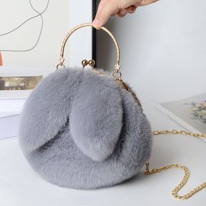 Nouvel arrivage <span class=keywords><strong>de</strong></span> sacs en peluche <span class=keywords><strong>de</strong></span> style tendance pour femmes sac à main mignon sac à main avec oreilles <span class=keywords><strong>de</strong></span> lapin nouveaux modèles sacs à main pour femmes - Product Image 6