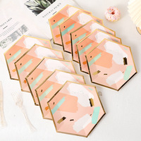 Plat à gâteau hexagonal style nordique abstrait vaisselle de luxe compostable jetable imprimé en gros assiettes en papier fournitures de fête