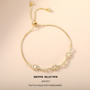 สร้อยข้อมือคริสตัลรูปดอกไม้ ประดับเพทายโทนสีทอง สวมใส่ได้ทุกวัน - Product Image 3
