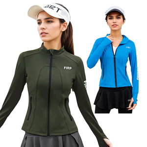 Sweat à capuche d'entraînement en plein air pour le tennis avec une construction à séchage rapide et un ourlet élastique confortable idéal pour les dames - Product Image 3