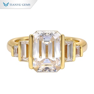 แหวนมอสซาไนต์ทรงเหลี่ยม TIANYU GEMS 10K14K18K ตัวเรือนทองคำเหลืองแบบเบเซลเซ็ตติ้ง สไตล์อาร์ตเดโค แหวนหมั้นวินเทจสำหรับผู้หญิงสั่งทำพิเศษ - Product Image 1