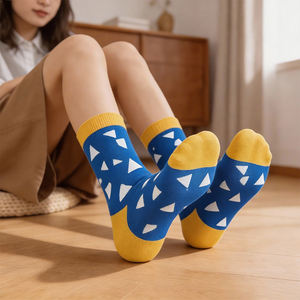 जातीय शैली हाथ से बुना हुआ मोजे-अमूर्त सांस्कृतिक विरासत शिल्प, विशेषता उपहार, पर्यटन सांस्कृतिक उत्पाद - Product Image 3