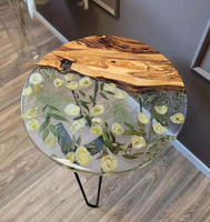 Table en bois de noyer avec fleurs en résine époxy pour la décoration intérieure, table basse personnalisée, table en bois et résine époxy personnalisée, table en résine époxy
