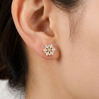 Piercing d'oreille en alliage de titane ASTM F136, design flocon de neige et cristal de glace, fileté intérieurement, serti de pierres, bijou de mode