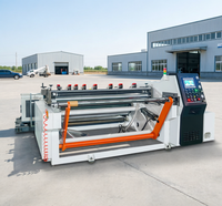 Machine de découpe et de rembobinage stable de 500 m/min, machine de découpe de papier de 1600 mm pour usine de boîtes en carton ondulé