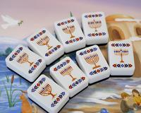 Set Mahjong Akrilik 2-Lapisan Brilliant Nights Hanukkah, 160 Buah Ubin Mahjong Ukiran Mewah untuk Perjalanan