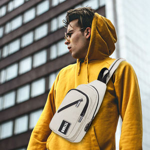 กระเป๋าสะพายข้างกันกลิ่นแบบมีซับในคาร์บอน ป้องกันกลิ่น กระเป๋าสะพายไหล่กันกลิ่นแบบสั่งทำ - Product Image 4