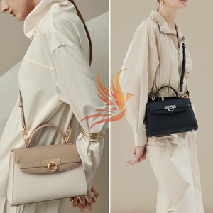 Bolso de mano de cuero crossgrain con asa superior y logotipo personalizado, bolso de oficina para mujer, bolso cruzado clásico para mujer - Product Image 4