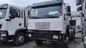 Camión SINO de Alta Calidad, Camión H0WO 6x4 de 10 Ruedas y 371hp, Camiones Tractores, Camión de Transporte, en Venta - Product Image 2