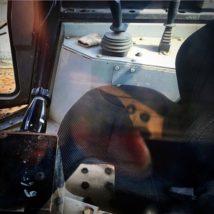 Máquina de construcción de segunda mano KOMATSU, excavadora de orugas a la venta - Product Image 5