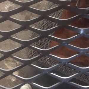 Revêtement en aluminium avec procédé de moulage en maille, finition texturée métallique, façade extérieure d'un centre commercial - Product Image 5