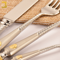 Ensemble de couverts d'hôtel en acier inoxydable plaqué or 24 carats de luxe 24 pièces avec boîte-cadeau en cuir PU