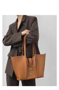 2024 Otoño Invierno diseñador de gama alta para mujer patrón de caramelo cuero Real bandolera hombro mensajero moda poliéster - Product Image 4