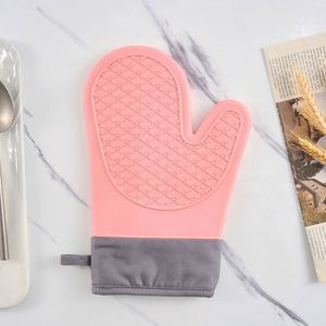 Silicone Oven Gloves with Dotted Style Heat Resistant & Anti-Slip Microwave Safe Baking & Kitchen Cooking Gloves - Product Image 5