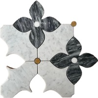 Mosaïque hexagonale moderne en marbre pour mur et sol, technique naturelle, design pétale, découpe au jet d'eau, qualité supérieure pour hôtels et salles de bain