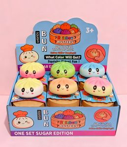 Nouveau Squishy en forme de ravioli avec visage souriant mignon, Kawaii, coloré, cadeau promotionnel de dessin animé pour enfants et adultes, jouets en gros - Product Image 2