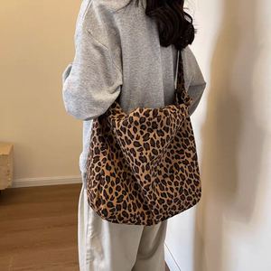 Fashionable Leopard Canvas Tote <b>Bag</b> Trim Accents and Zipper Closure for <b>Women</b> Casual <b>Weekend</b> Beach Outing Carry - Product Image 2