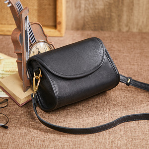 Japanese Style Genuine Leather Shoulder <b>Bag</b> <b>Small</b> Square Crossbody Women's Portable Phone <b>Bag</b> Brown <b>Black</b> Fall 2025 - Product Image 2