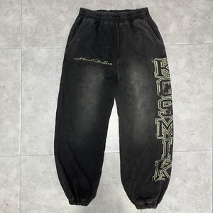 Pantaloni da Uomo <span class=keywords><strong>in</strong></span> Felpa <span class=keywords><strong>con</strong></span> Logo Stampato, Effetto Sbiadito, Vestibilità Ampia, Polsini Elastici e Dettagli Distressed - Product Image 1