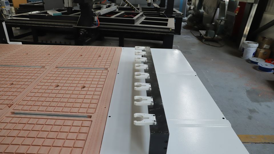 Colorless Core Router Multi-Function CNC Router for Double Color Board and PVC Foam Board ...