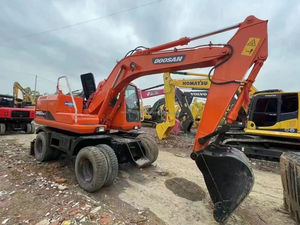 Excavadora de Ruedas Usada Doosan DH150w-7 Modelo 2022 con Motor Yanmar, Bomba Doosan y PLC, 0-2000 Horas - Product Image 3
