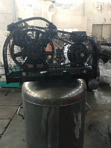 Compresseur d'air à piston vertical de 200 litres 3 CV - Product Image 5
