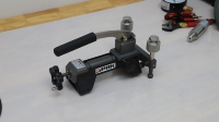 High-Accuracy Portable Measuring Instruments Pump with LCD Display, 0-600 PSI Range for Oil/Water/Gas
