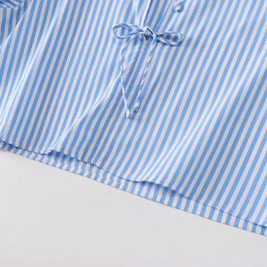 Camicia in cotone a righe da donna personalizzata Primavera 2026 con cintura in vita - Blusa a maniche lunghe cropped rilassata OEM/ODM prodotta da fabbrica di abbigliamento cinese - Product Image 5