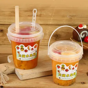 Custom Logo Printed Disposable 32oz Drink Fresh Takeaway Fruit PP Plastic Cup Buckets With Handle And Lid