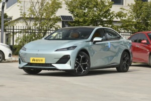 2026 Deepal SL03 Berline Électrique Véhicule Neuf et d'Occasion EV REEV <span class=keywords><strong>Voiture</strong></span> Intelligente Exportateur Automobile Chinois - Product Image 2