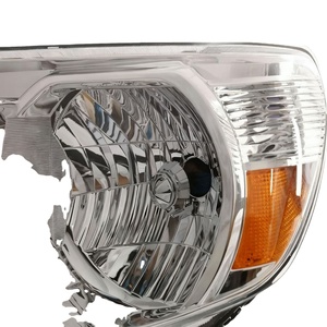 ไฟหน้ารถยนต์ Toyota Tacoma ปี 2005-2011 แบบพื้นหลังสีขาว รุ่นอเมริกา - Product Image 4