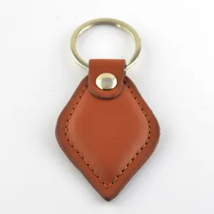 Hot selling Leaf Shape Customized Leather Keychain