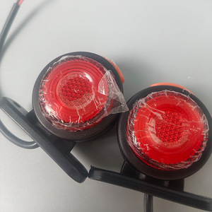 Lumière <span class=keywords><strong>de</strong></span> taille à trois côtés <span class=keywords><strong>de</strong></span> carte européenne <span class=keywords><strong>de</strong></span> camion 12v-24v, lumière double face rouge et jaune, lumière <span class=keywords><strong>de</strong></span> signal LED illuminée à trois côtés - Product Image 3